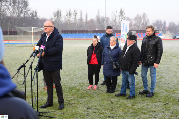 Sztuczna murawa na stadionie przy Okrzei już na wiosnę 