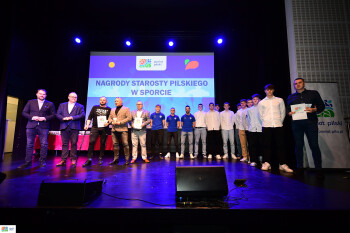 Starosta nagrodził sportowców, trenerów i działaczy 