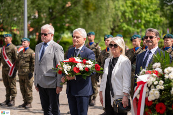 Dzień Zwycięstwa. Oddali hołd poległym za Ojczyznę