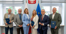 Umowy z przewoźnikami na obsługę nowych linii autobusowych