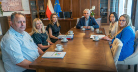Gratulacje dla pracowników z okazji jubileuszu pracy zawodowej