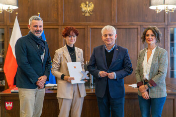 Gratulacje dla wybitnej uczennicy Zuzanny Kassner i jej rodziców