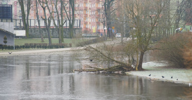 Woda w rzekach powoli zaczyna opadać. Starostwo na bieżąco monitoruje sytuację