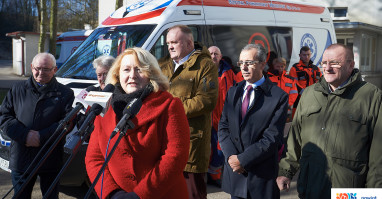 Nowy ambulans dla szpitala w Wyrzysku 