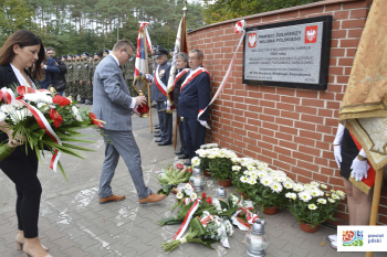 Odsłonięcie tablicy ku pamięci żołnierzy Bitwy Warszawskiej