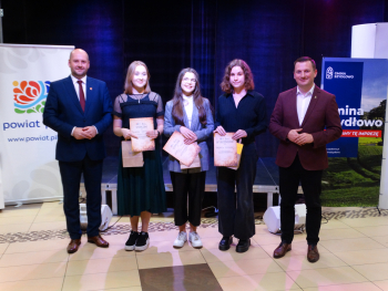 Laureaci VIII Powiatowego Konkursu Poezji Śpiewanej w Szydłowie 