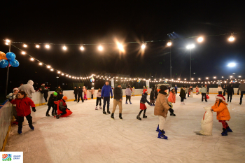 Mikołajki i huczne otwarcie lodowiska na stadionie przy Okrzei 