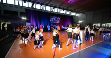 relacja z turnieju tańca towarzyskiego organizowanego przez Szkołę Tańca ISKRA i UKS ISKRA w Pile