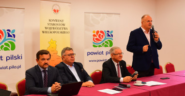 starostowie poruszli zagadnienia m.in. służby zdrowia, pomocy ludziom starszym i inwestycji z Polskiego Ładu 