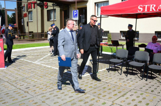 od lewej: wicestarosta Arkadiusz Kubich i Marek Kamiński, członek Zarządu Powiatu